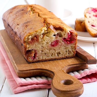 Banánový chlebíček s malinami