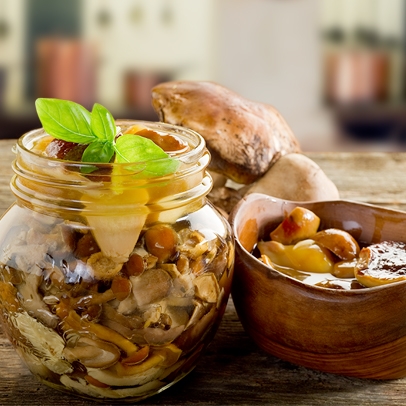Nakládané houby v oleji